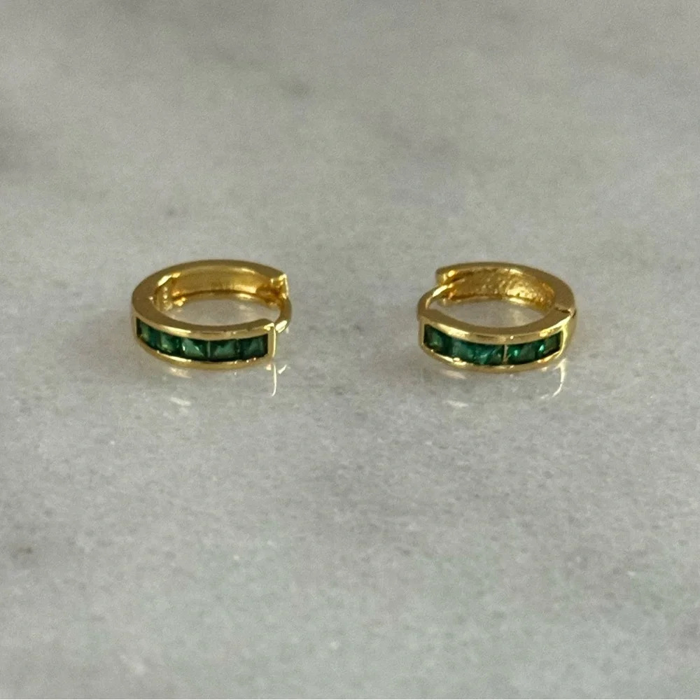 COPY - Gold Green Crystal Thick Small Huggie Hoop Earrings 

Brand New